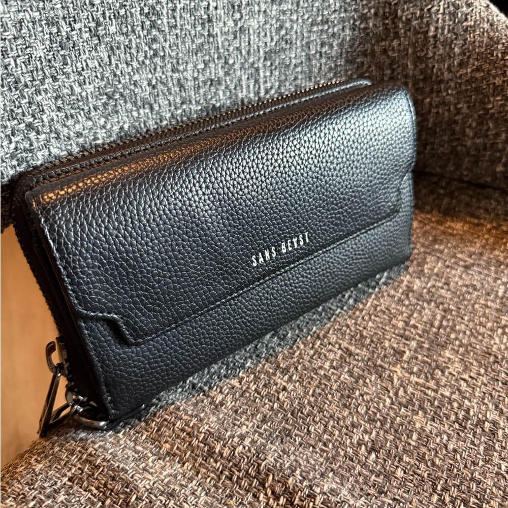 Sans Beast Black Wallet